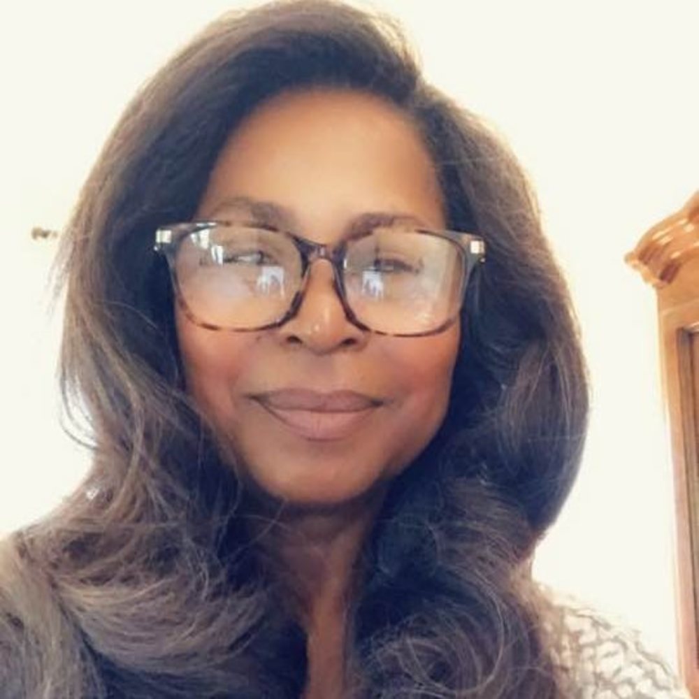 Meet your Posher, Shirley